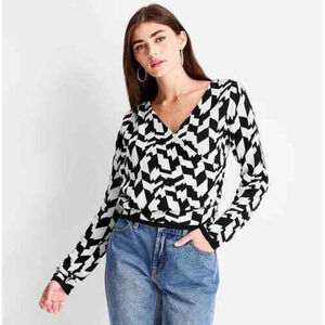 Future Collective Size Small Kahlana Barfield Brown Asymmetrical Crop Sweater